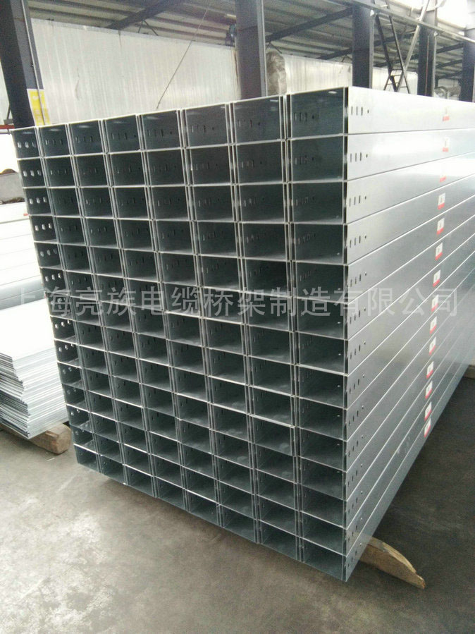 在驗(yàn)收熱浸鋅橋架過程中，如何判斷？